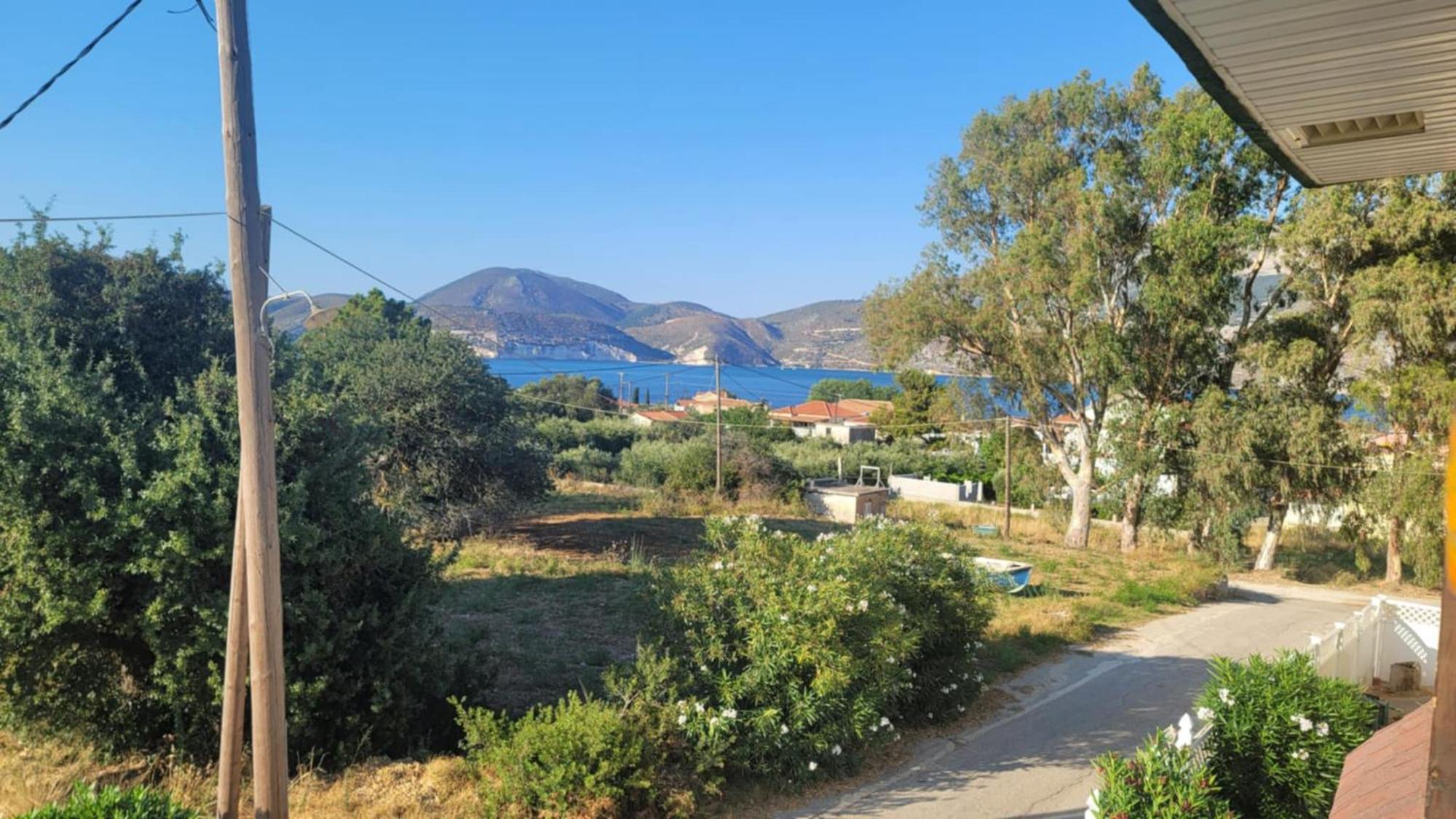 Malki's House In Livadi Kondoyenadha