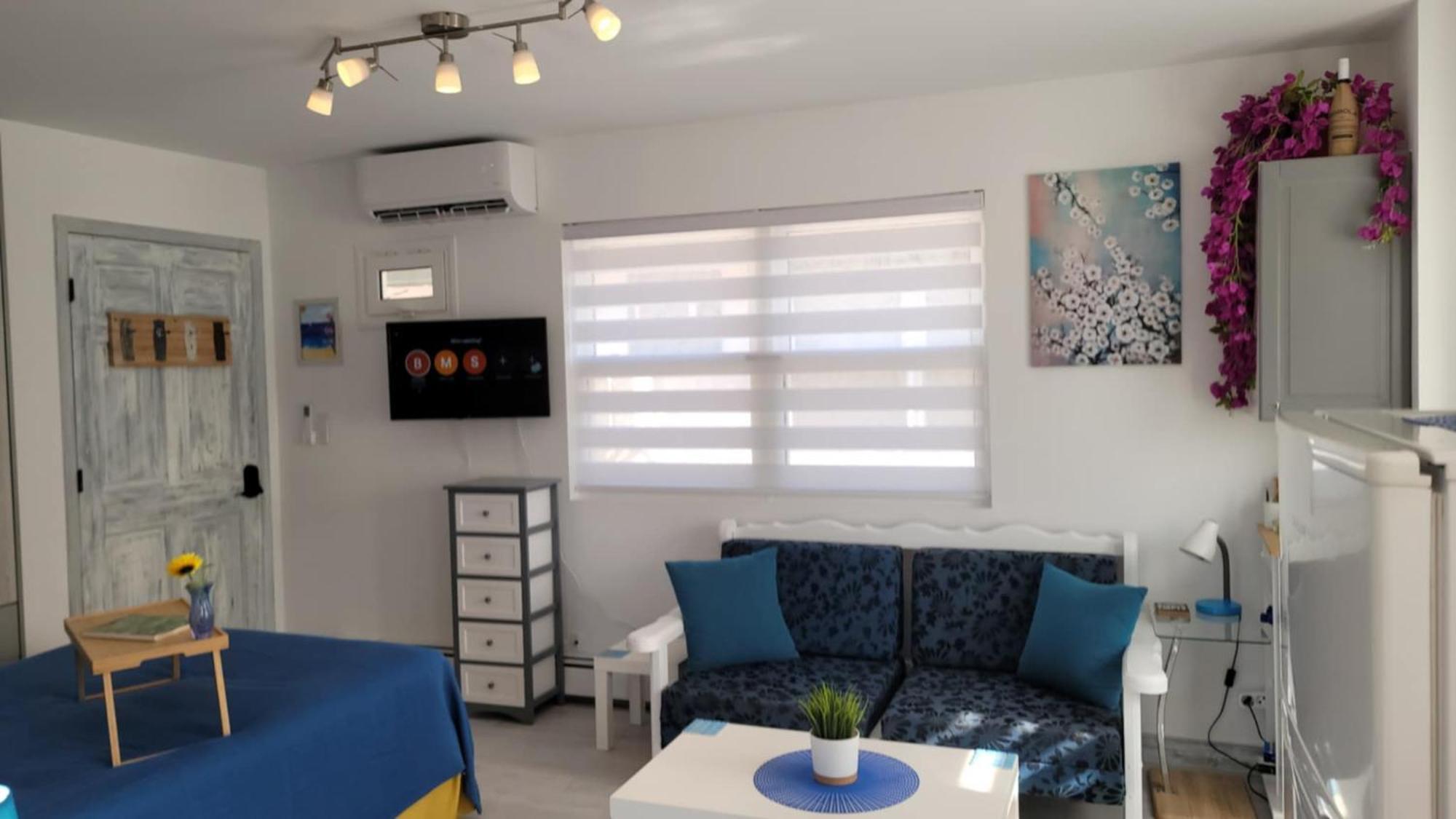 Apartment Malki's House In Livadi *