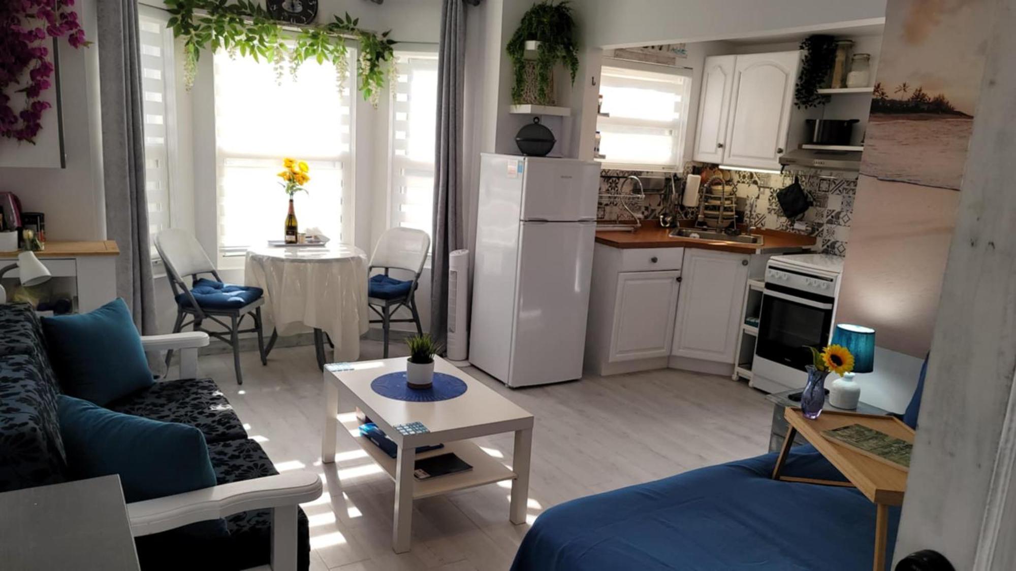 Malki's House In Livadi Apartment Kondoyenadha