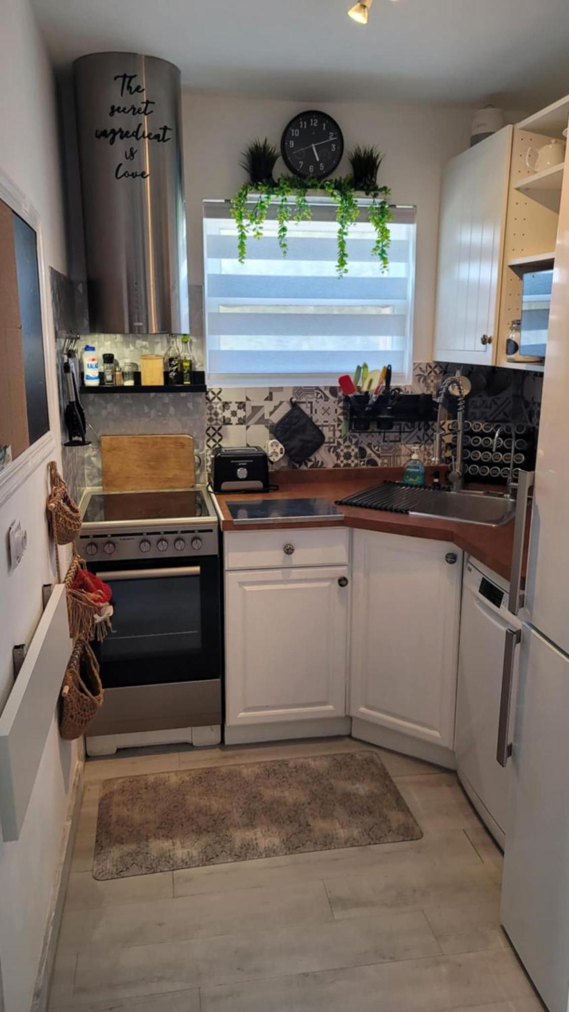 Apartment Malki's House In Livadi